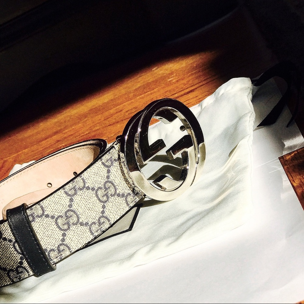 GUCCI Supreme belt